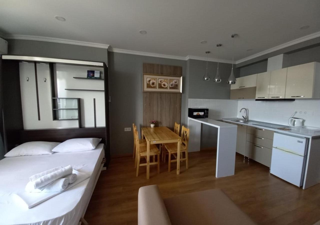 Apartment Marina In Apart-Hotel Residence Batumi Bagian luar foto